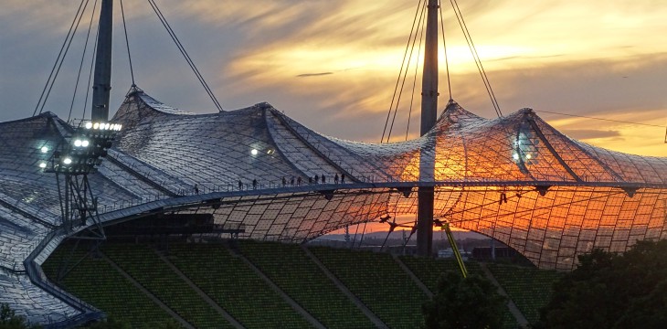 Olympiastadion-Zeltdachtour getestet: So brachte ich das Dach zum Wackeln (+ Flying-Fox im Video)